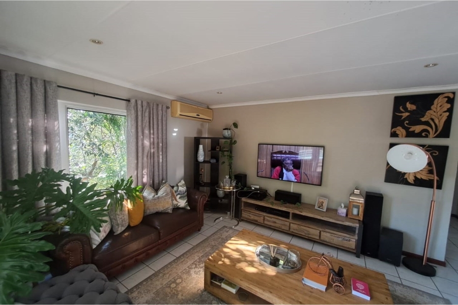 To Let 3 Bedroom Property for Rent in Abbotsford Eastern Cape